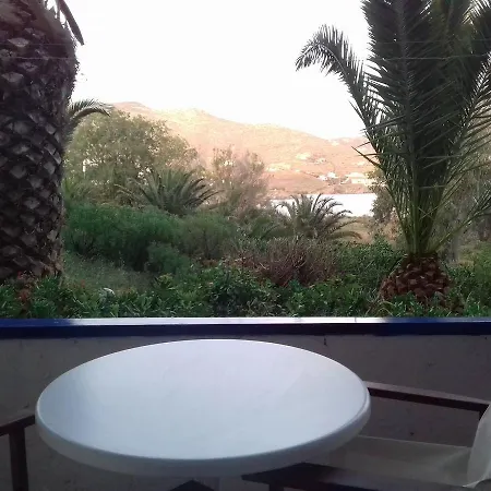 Hotel Andros Gavrio